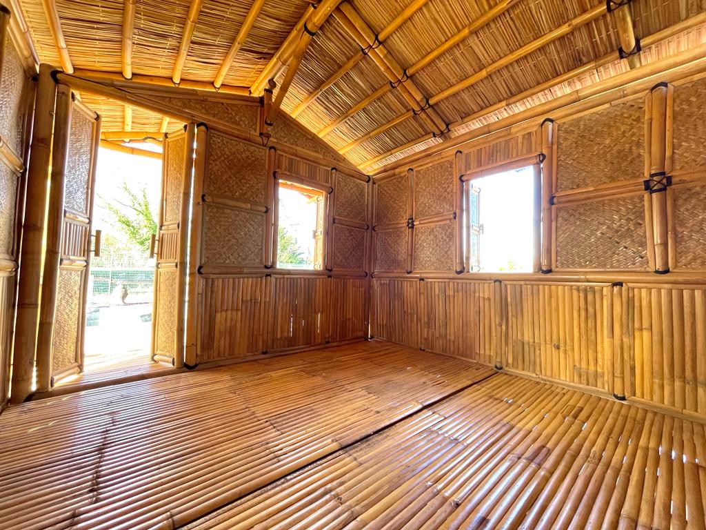 Maison en bambou 4,5x3m Chambre + Terrasse - Pure Nature Paillotes